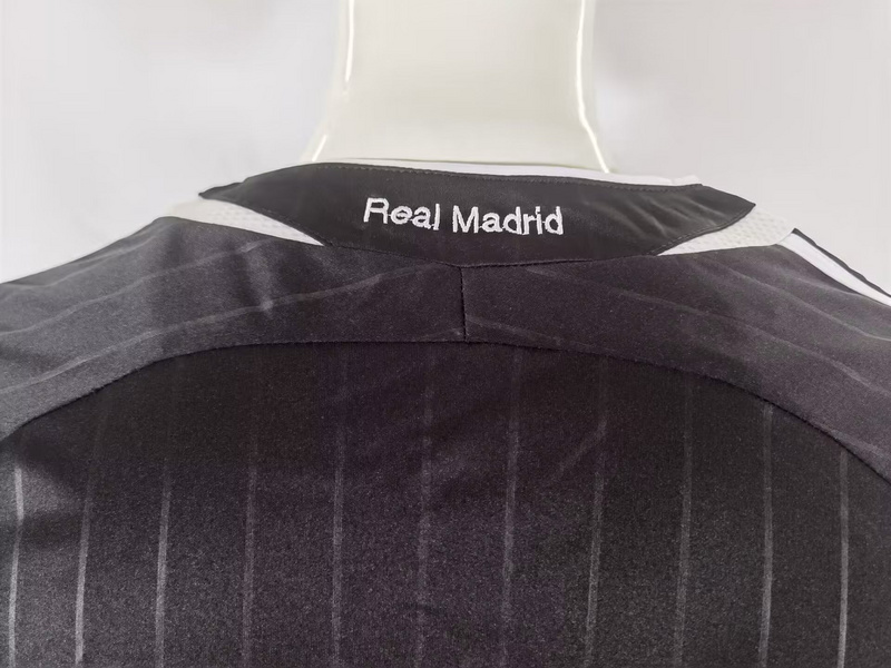 06 Real Madrid Black